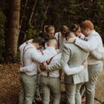 Groomsmen and bridesmaids: their role and responsibilities.